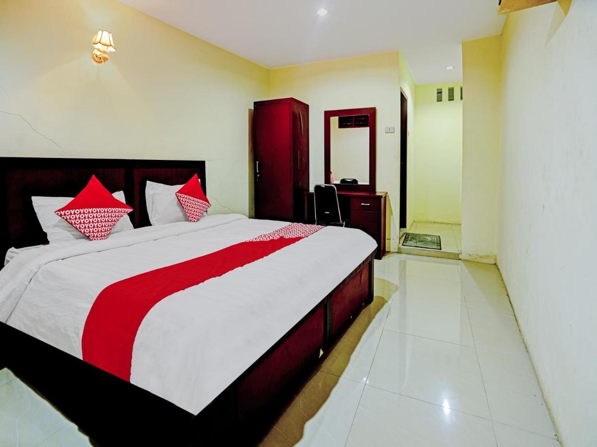 Oyo 90331 Hotel Toba Shanda Parapat Luaran gambar