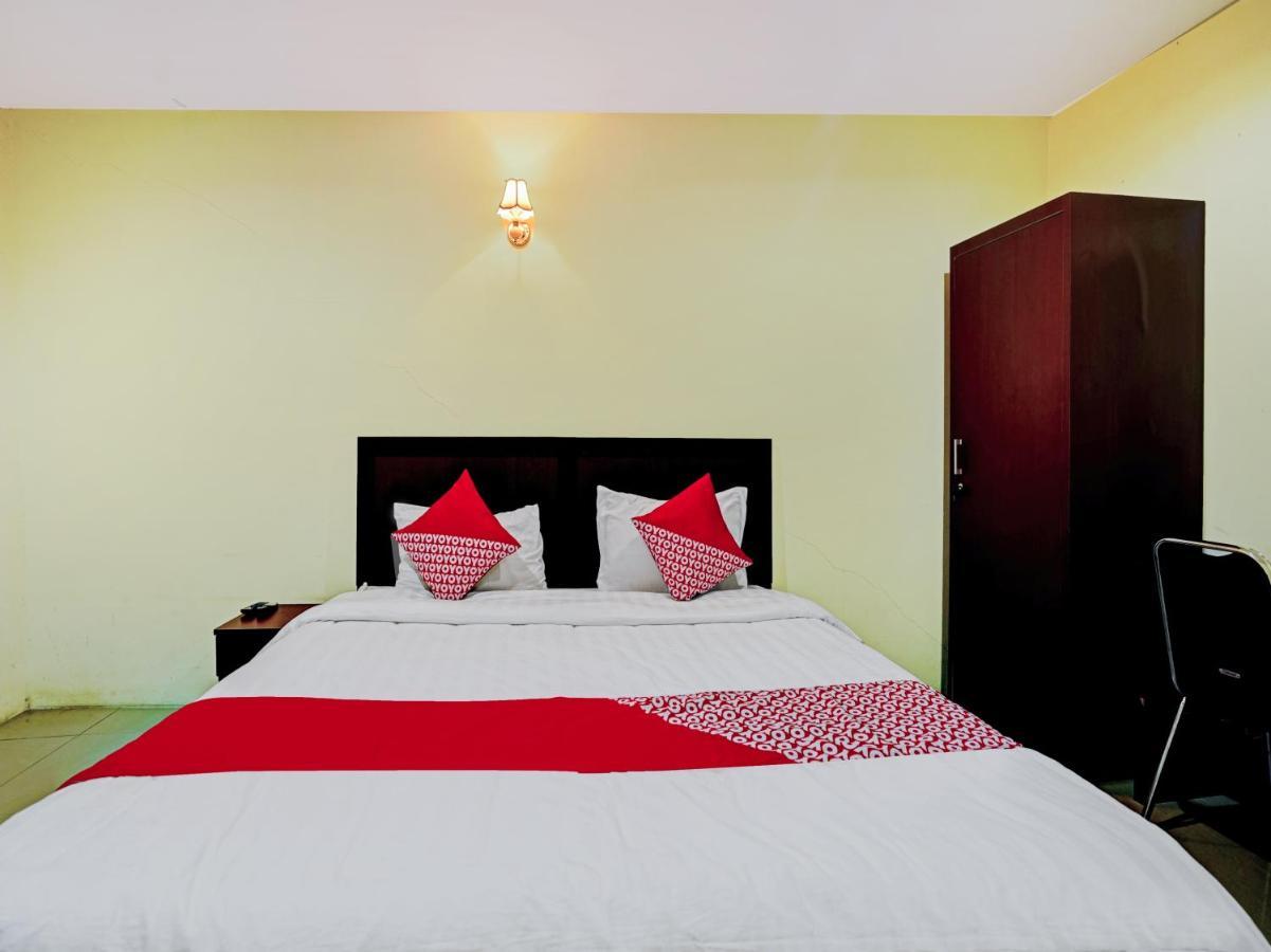 Oyo 90331 Hotel Toba Shanda Parapat Luaran gambar