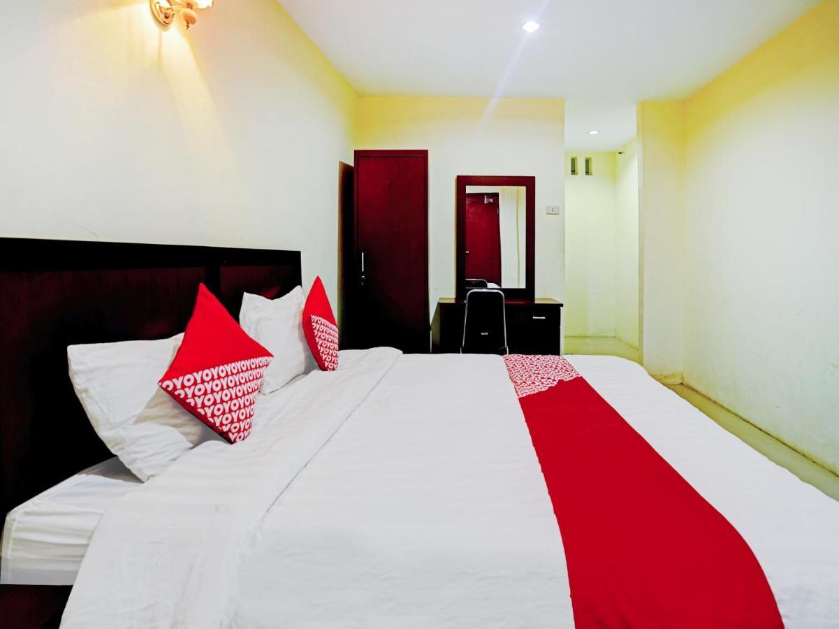 Oyo 90331 Hotel Toba Shanda Parapat Luaran gambar