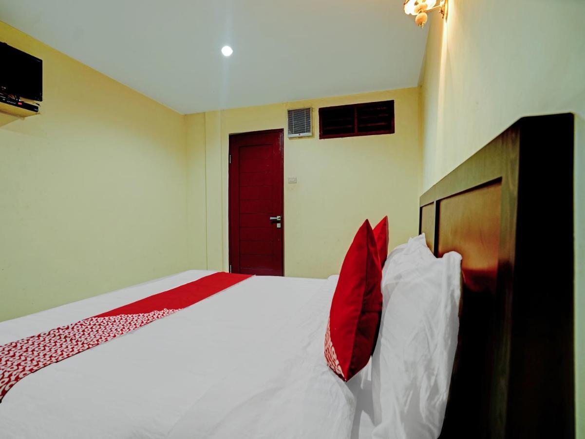 Oyo 90331 Hotel Toba Shanda Parapat Luaran gambar