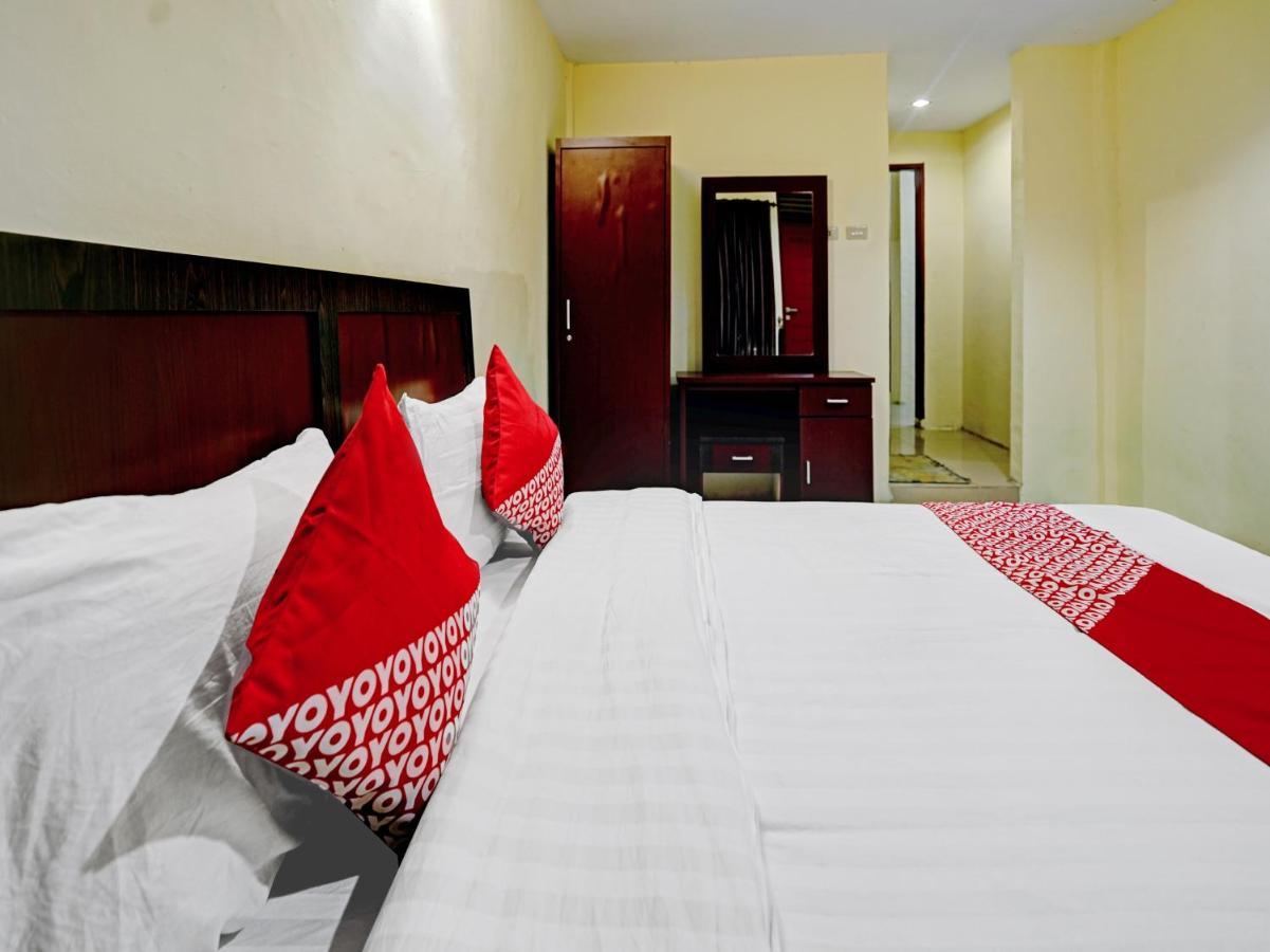 Oyo 90331 Hotel Toba Shanda Parapat Luaran gambar