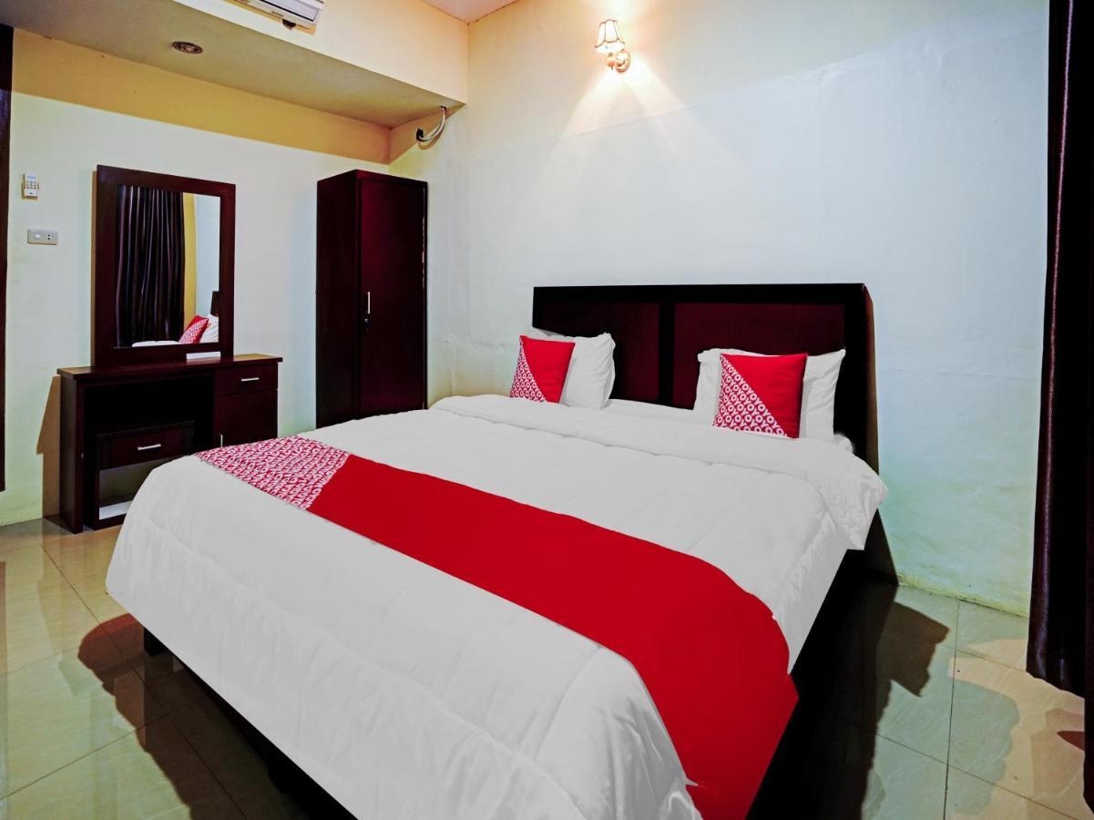 Oyo 90331 Hotel Toba Shanda Parapat Luaran gambar